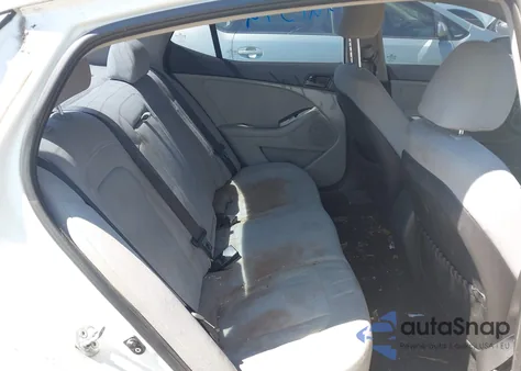 2011 Kia Optima Lx z USA, uszkodzony, nr VIN KNAGM4A73B5078619